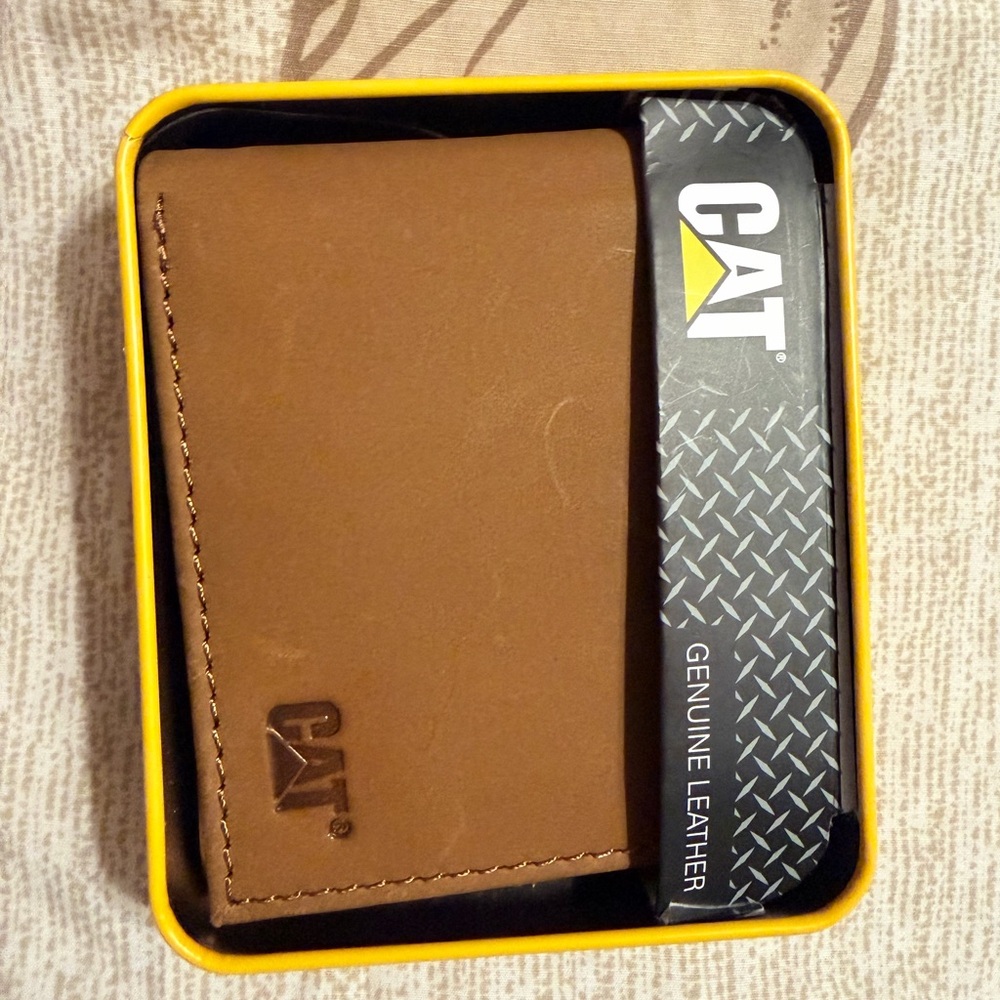 Caterpillar Tan Leather Card Holder